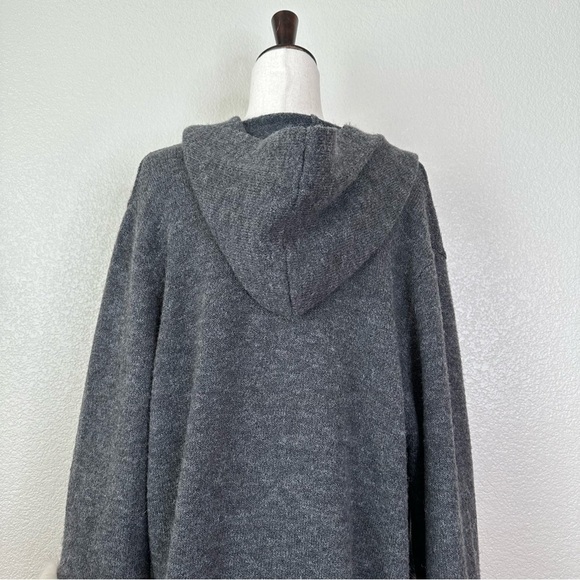 Patrizia Luca Milano Wool Blend Gray Hooded Faux Fur Cuffs Cardigan, Size XL - Picture 8 of 13
